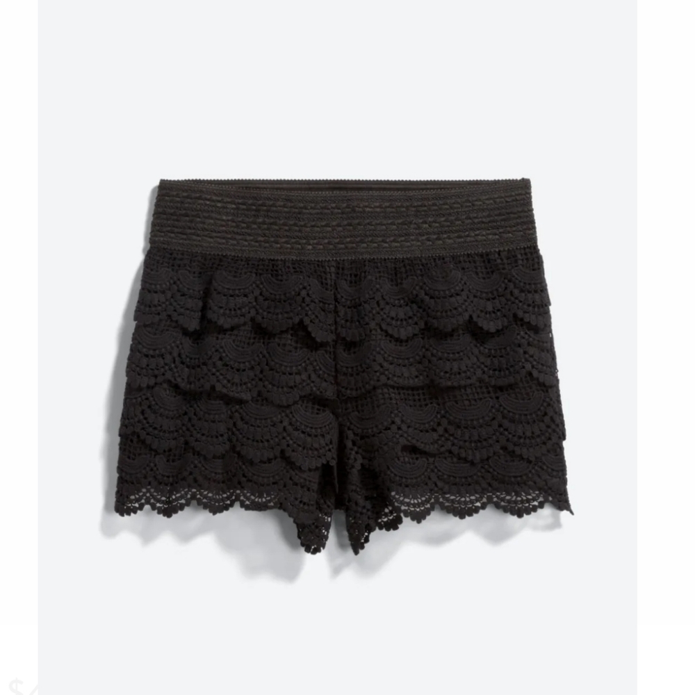 Stitch Fix LA Class crochet shorts